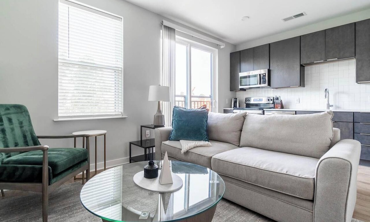 Downtown Apartment | Landing | Amazing Studio, Pool, Yoga Studio