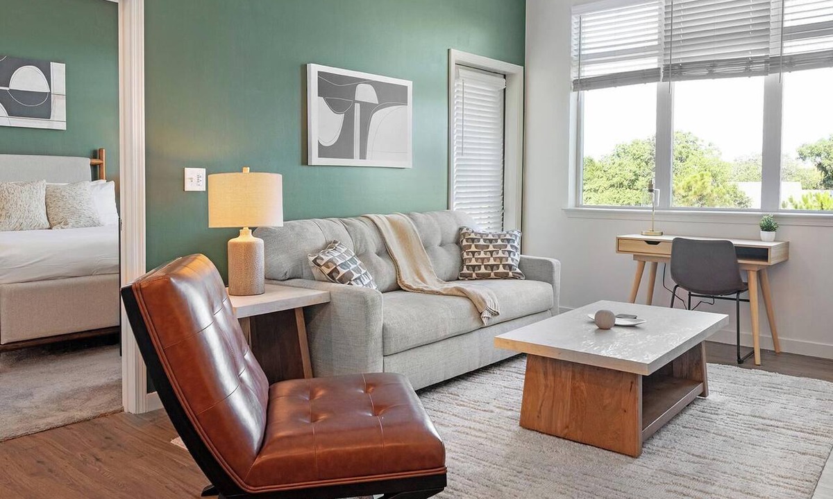 Tarpon Springs Apartment | Landing | Amazing 2BD, Clubhouse