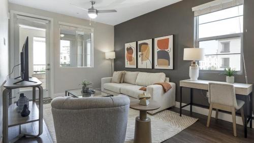 Southside Apartment | Landing at Bartram Park - Studio in Southside