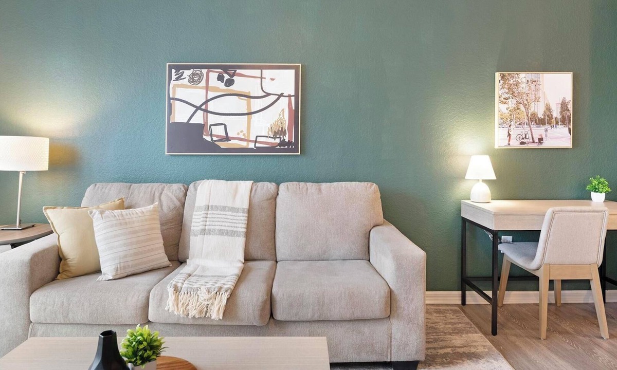 Fairvilla Apartment | Landing | Chic 1BD, Gym, Clubhouse