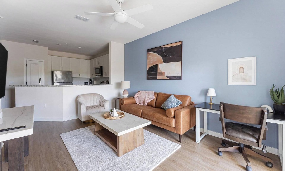 Lakeland Apartment | Landing | Modern 1BD, Clubhouse, Gym