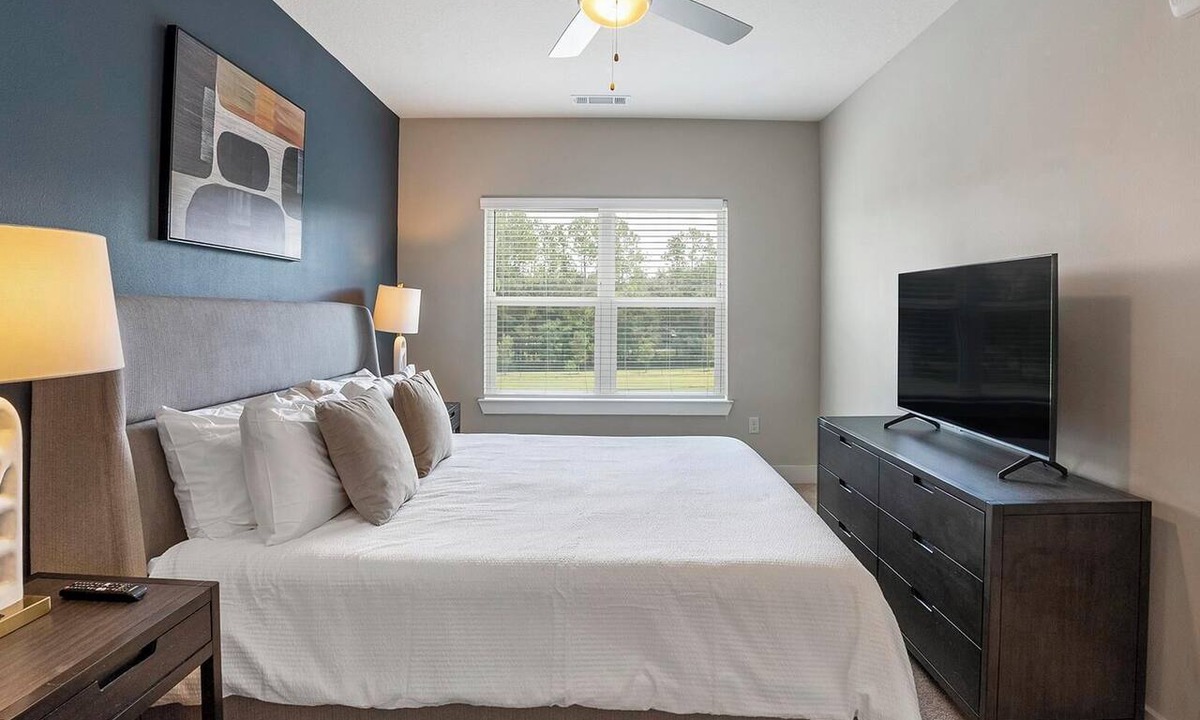 St. Augustine Apartment | Landing | Modern 1BD, Gym