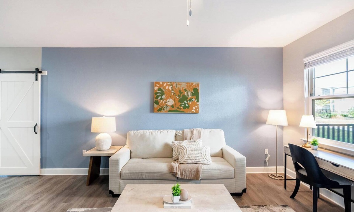 Fellowship Apartment | Landing | Spectacular 2BD, Gym, Yoga Studio