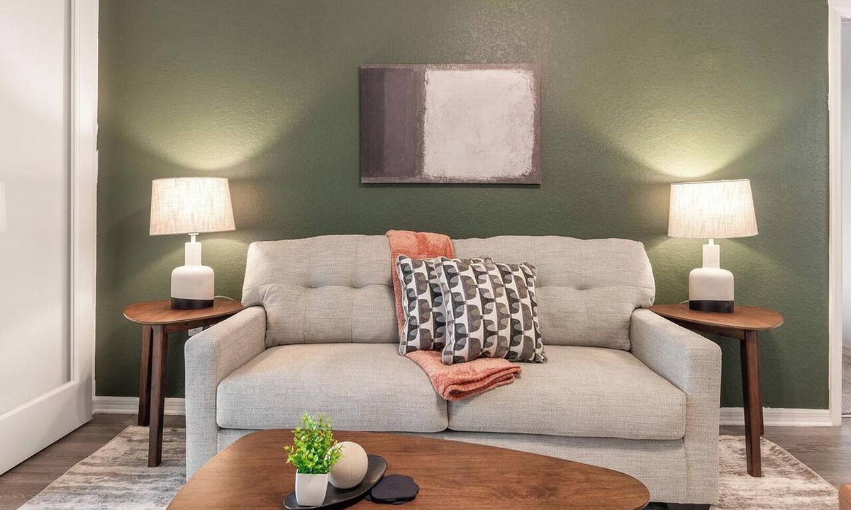 Apopka Apartment | Landing | Stylish 2BD, Game Room, Clubhouse