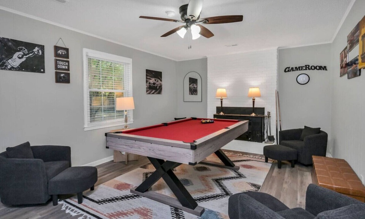 Lexington House | Lexington Leisure House- 4BR w/Pool & Games