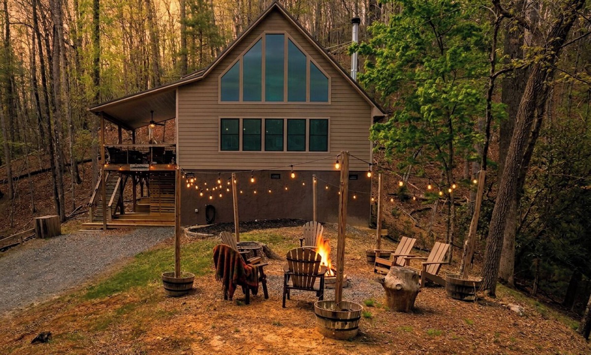 Deep Gap Cabin | Little Hare Hideaway*Hot Tub*Pets OK*FP