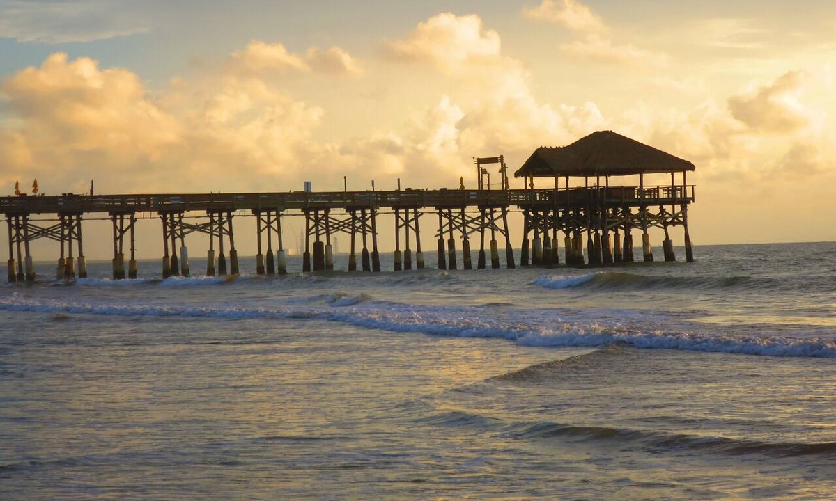 Cocoa Beach Condo | LIVIN' THE DREAM 1ST FLOOR CONDO, STEPS TO THE BEACH HEATED POOL, PRIME LOCATION