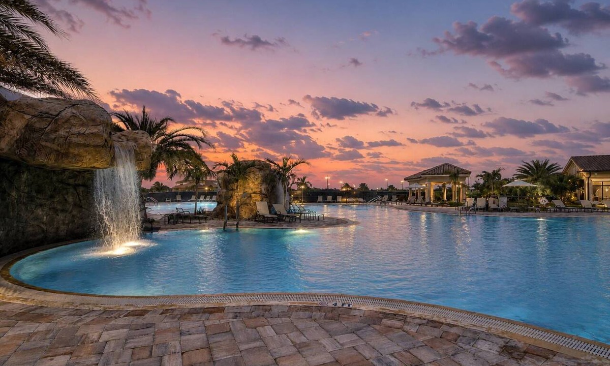 Lakewood Ranch Condo | Long Stays! Golf Enthusiast's Paradise - Heated Pool, Tennis, Gated Community!
