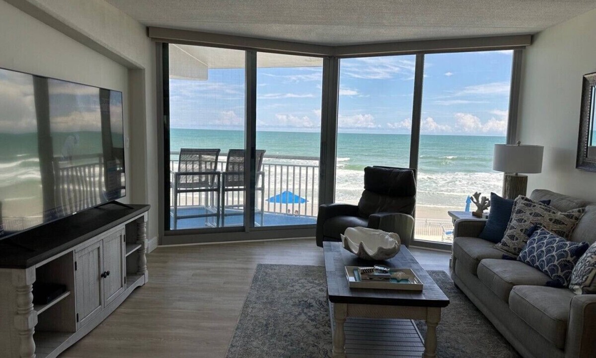 Ocean View Halifax Estates Condo | Lovely 2-bedroom condo with AC in Daytona Beach