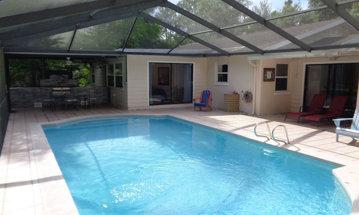 Lake Magdalene House | Lutz Cottage - Pool/4 Bed 2 Bath/Interstate Access