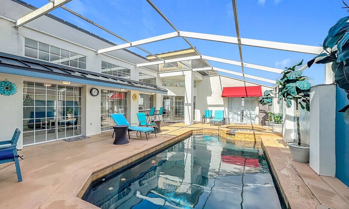 West Kissimmee House | Luxury 5-Bedroom Villa with Pool/Spa, By Disney