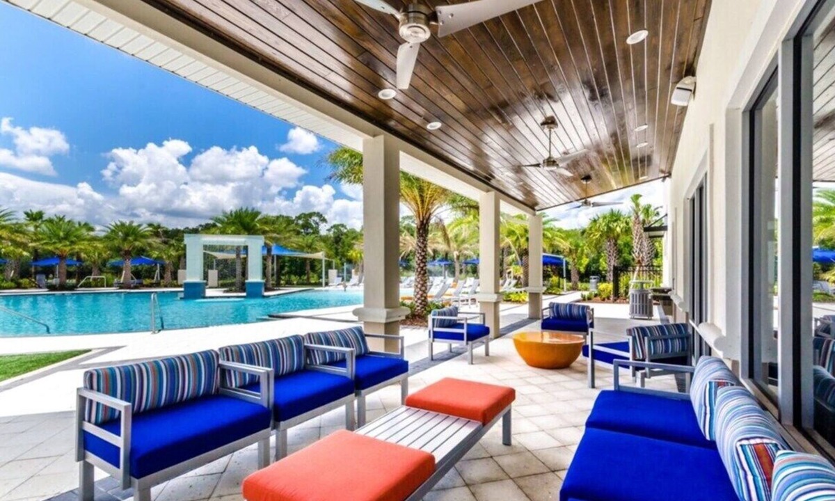 Kissimmee House | Luxury 5BR/5BA Villa with Spacious Outdoor Patio near Disney & Universal Parks