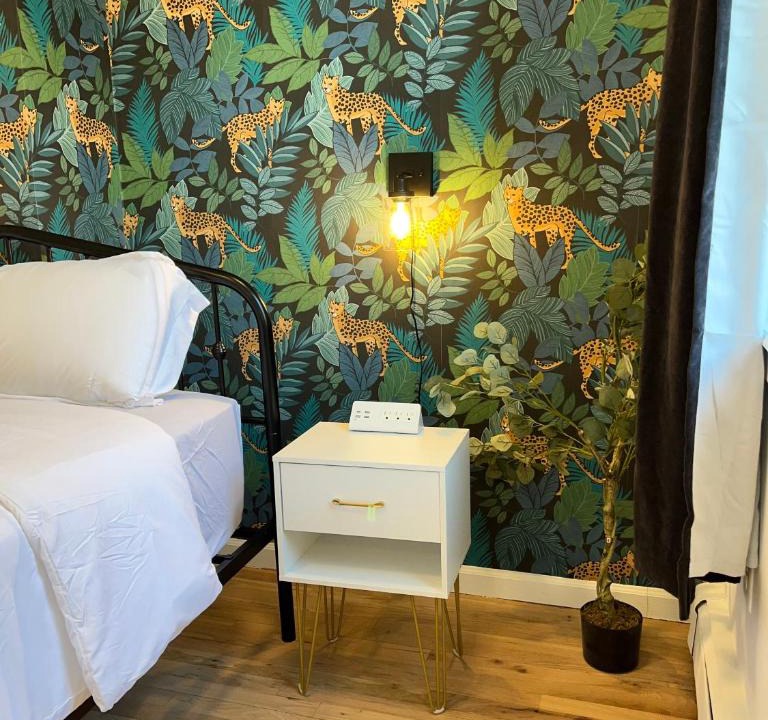 Jersey City Apartment | Luxury Boutique Home - 5 Beds 2 Baths 25 minutes to NYC