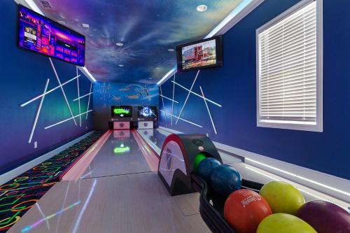 Loughman Villa | Luxury Mansion on Solterra Resort Orlando Mansion 5332