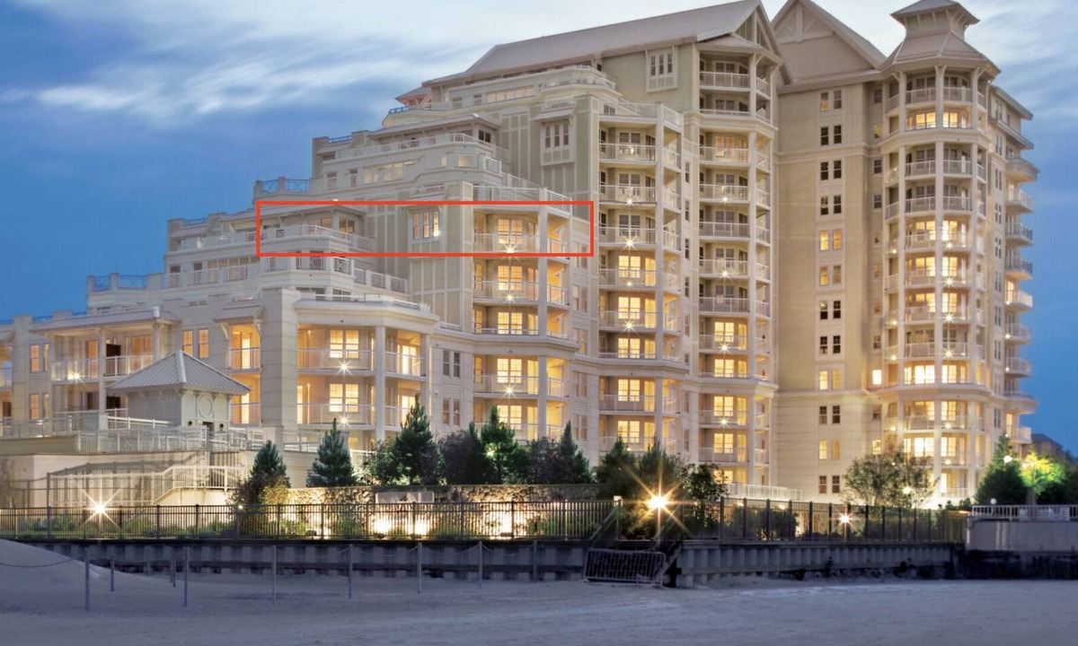 Green Creek Condo | Luxury Oceanfront 4 Bedroom with Beach Service - August 5th-12th 8,000