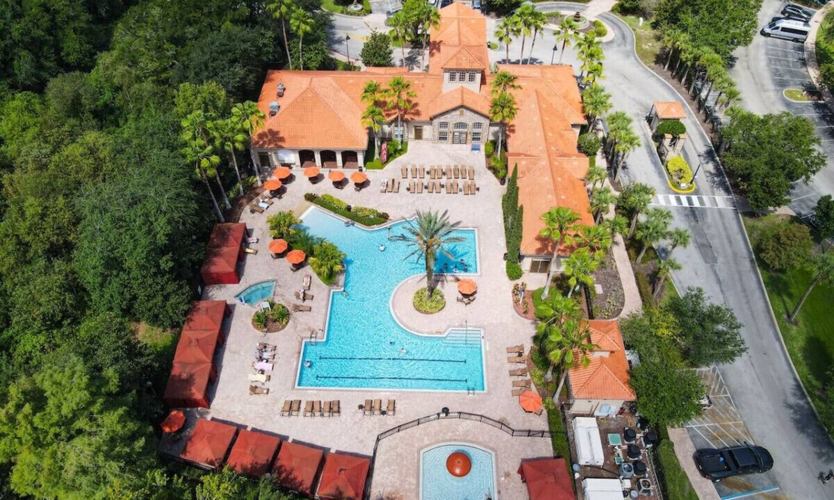 Four Corners Apartment | Magical 3BR Retreat Near Disney