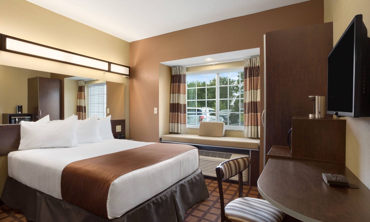 Carrollton Hotel | Microtel Inn & Suites by Wyndham Carrollton