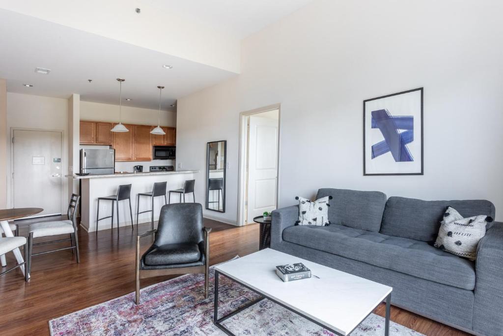 West End Hotel | Mint House Greenville Downtown By Kasa