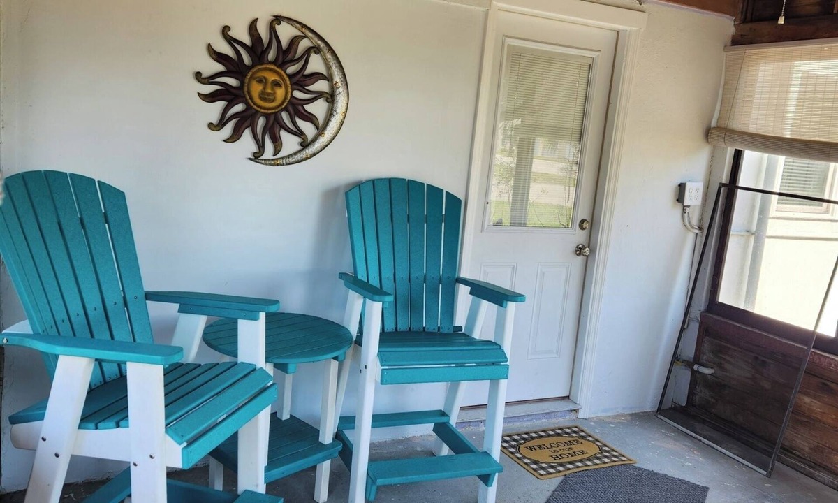 Allandale House | Minutes to beach and speedway. 2BD, 1-1/2Bath with room for trailer parking