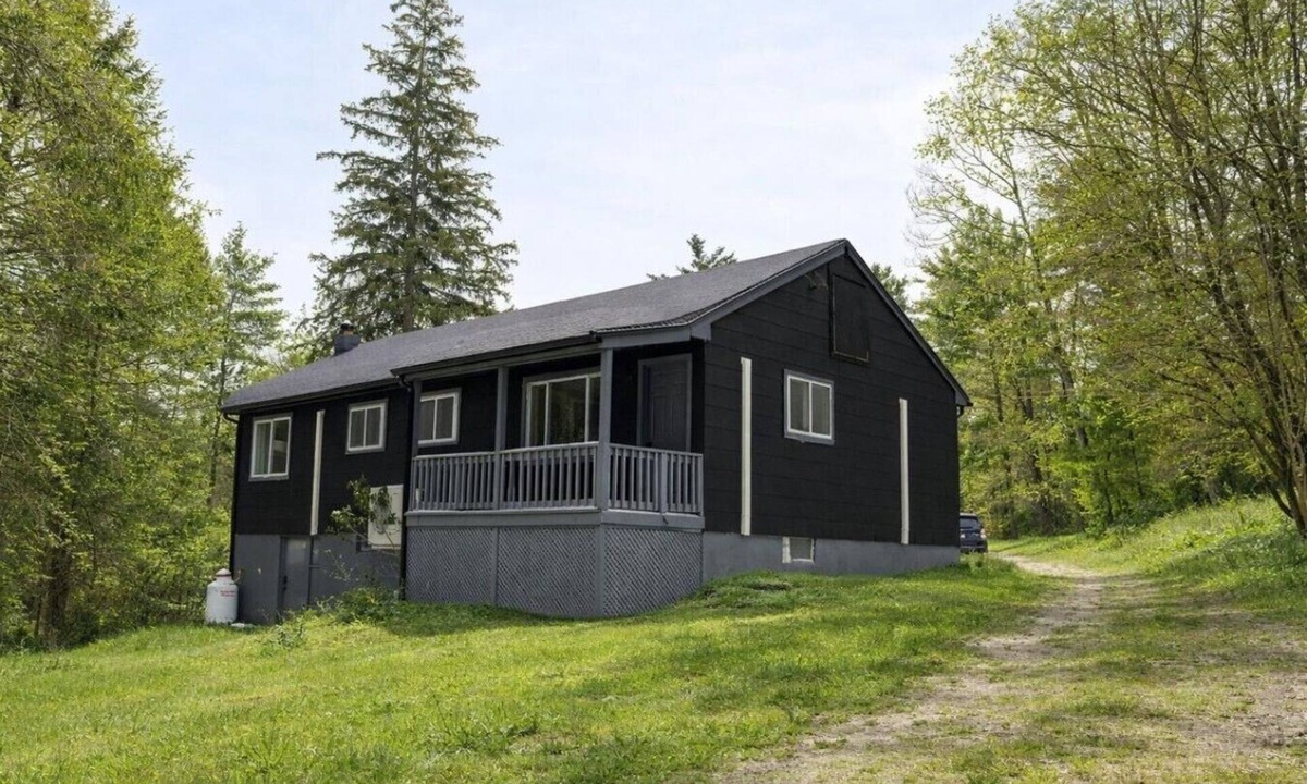 Eldred House | Modern Cabin with Fire Pit | Big Bear Ski & Hiking