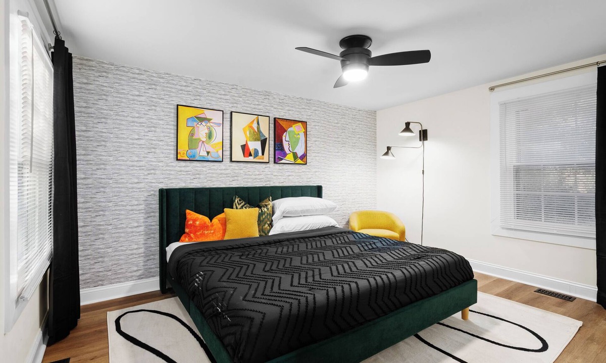 Rocky Mount House | Modern Cottage - City Center