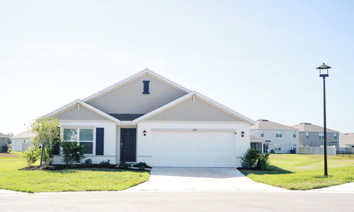 Palmetto House | Modern Lakefront 4BR Home, Quiet Cul-de-Sac, Community Pool