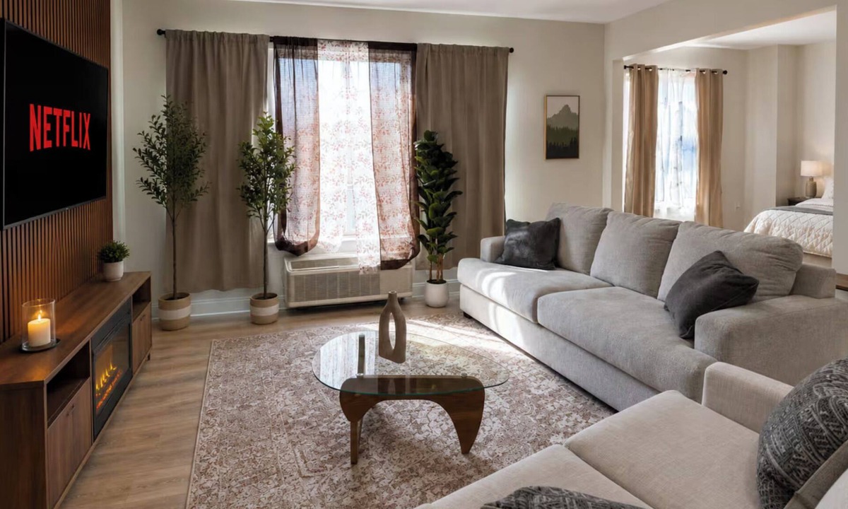 West New York Apartment | Modern Luxe - Near NYC & MetLife —Parking Included