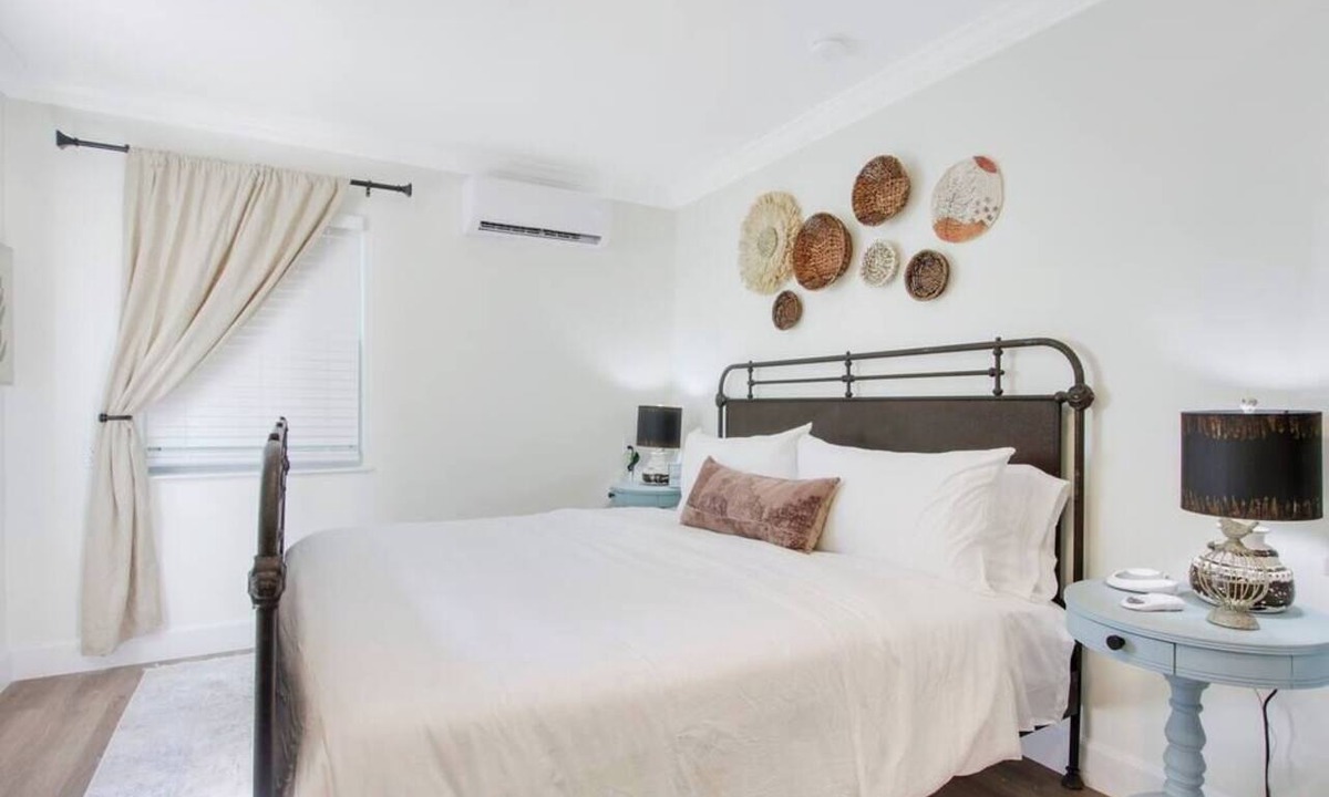 Stuart Apartment | Modern Studio in Downtown Stuart #5