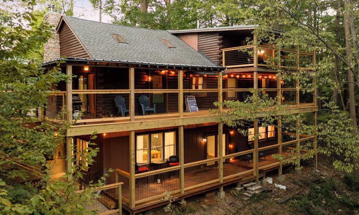 Shepherdsville House | Moonlight Ridge Cabin Retreat in Shepherdsville