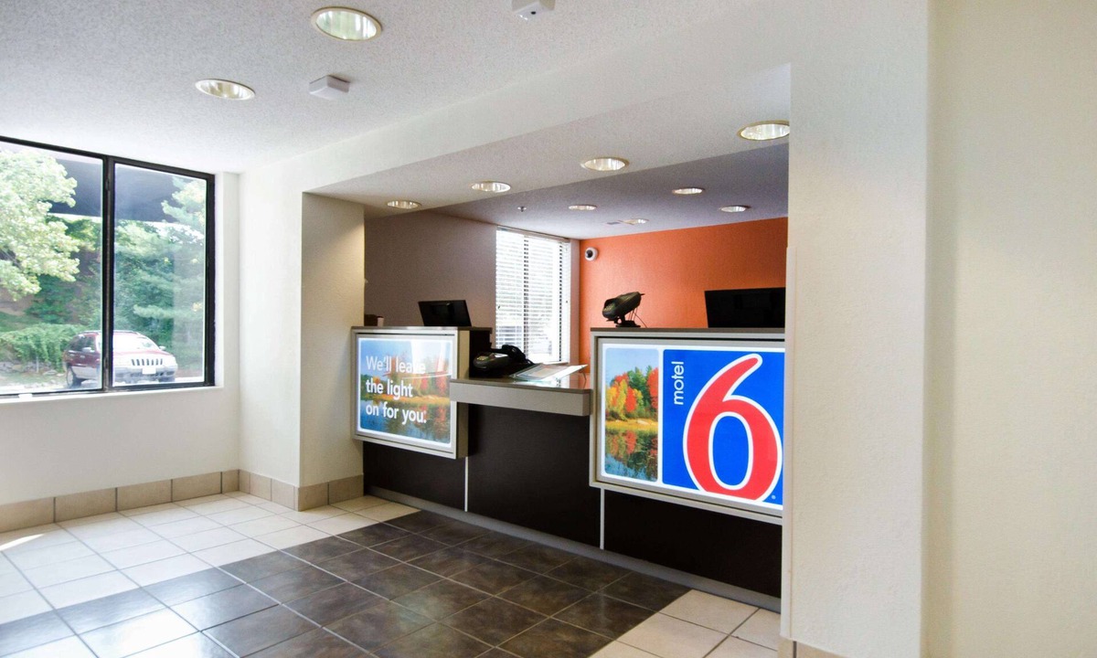 Springfield Hotel | Motel 6 Springfield, VA - Washington DC Southwest