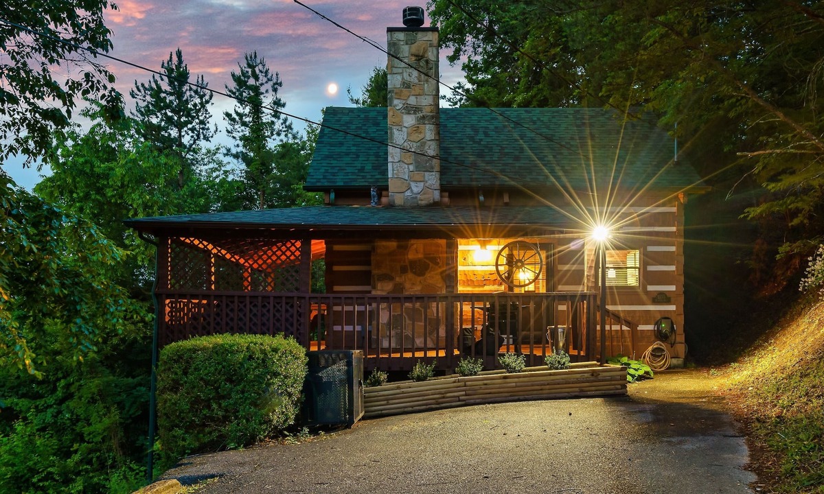 Sevierville Cabin | Mountain View Escape - 1 Bedroom Cabin in Sevierville