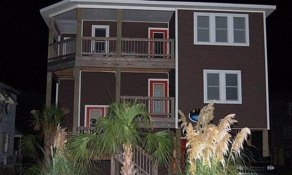 Nags Head House | Nags Head beautiful villa/home w/private pool hot tub FP ocean view pet-friendly