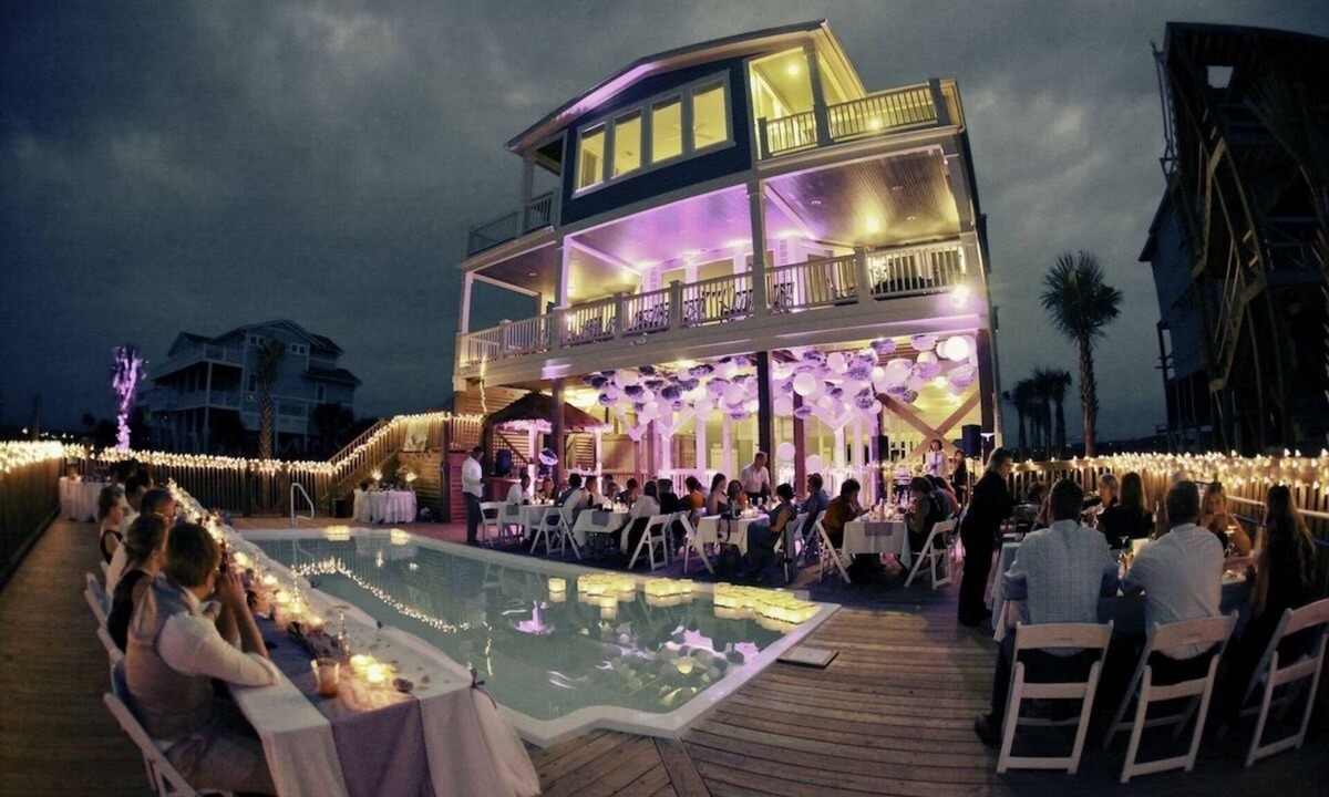 Holden Beach House | NEW LISTING! 50% off Luxurious Oceanfront 16-bedroom Private Home & Pool