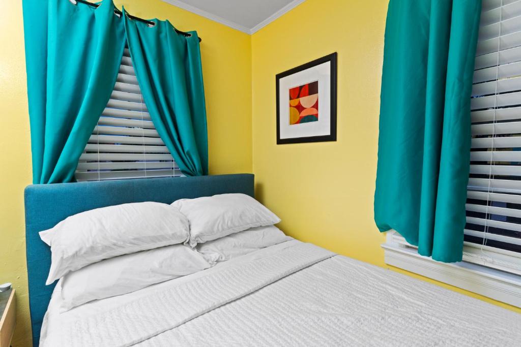 St. Augustine Apartment | Nostalgic Hideaway