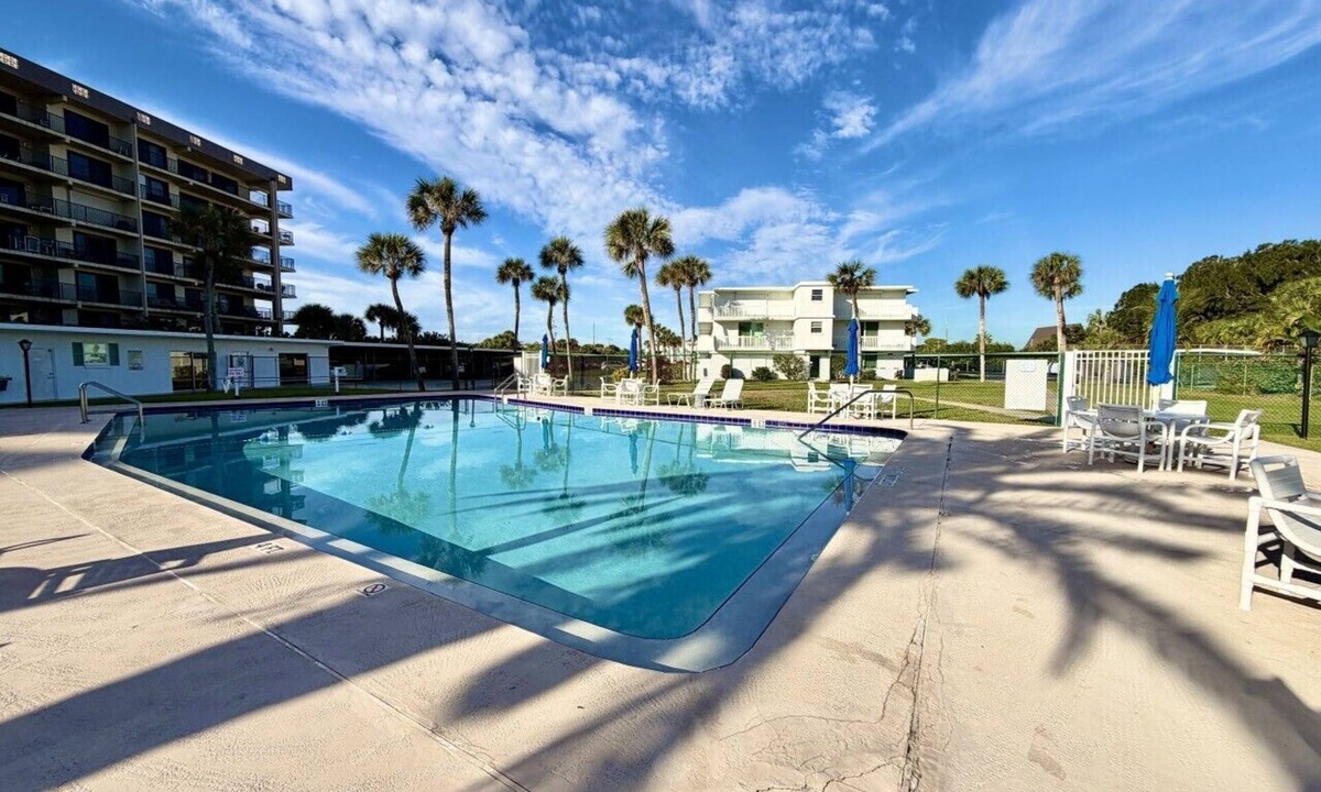 Cocoa Beach Condo | Ocean Oasis | Beachside Extended Stay at Saturn