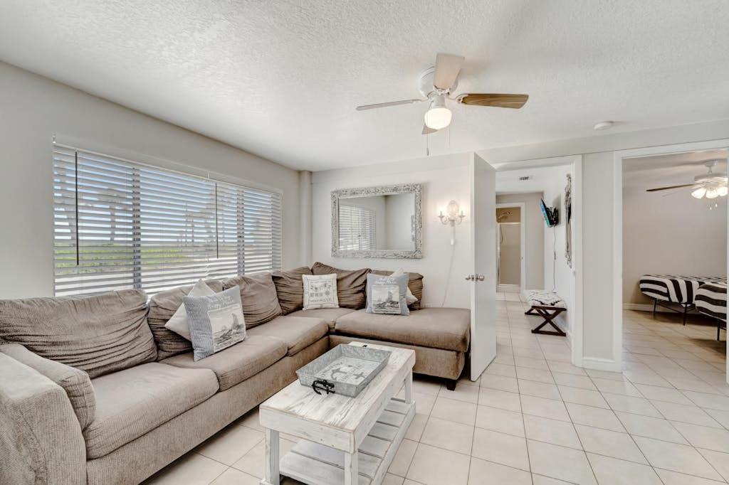 Ilexhurst Apartment | Ocean View Suite