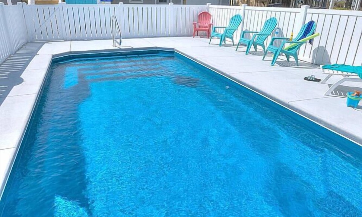 Holden Beach Cottage | OCEANFRONT! BEACH RIGHT OUTSIDE YOUR DOOR! 5BR 3BA. Private Saltwater POOL !