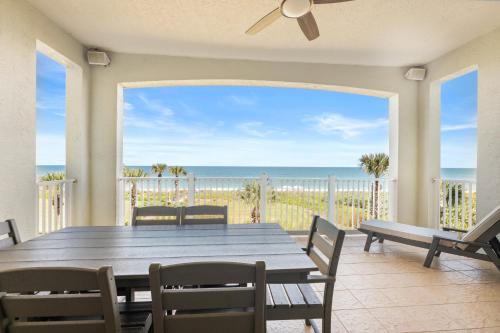 Palm Coast House | Oceanfront Condo with Resort Pools