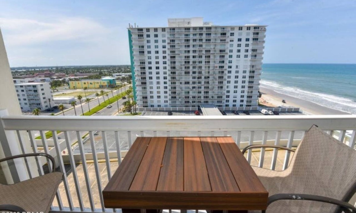 Ortona Park Condo | Oceanside Oasis w/full kitchen, 1 bedroom 2 queens 2 private oceanview balconies