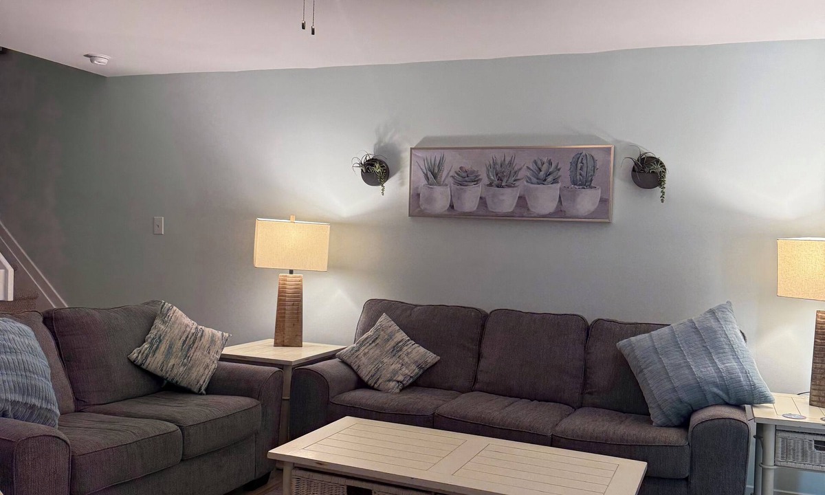 Stone Harbor Condo | ONLY 2 WEEKS LEFT 3 BR 2 full Bath CONDO WITH POOL