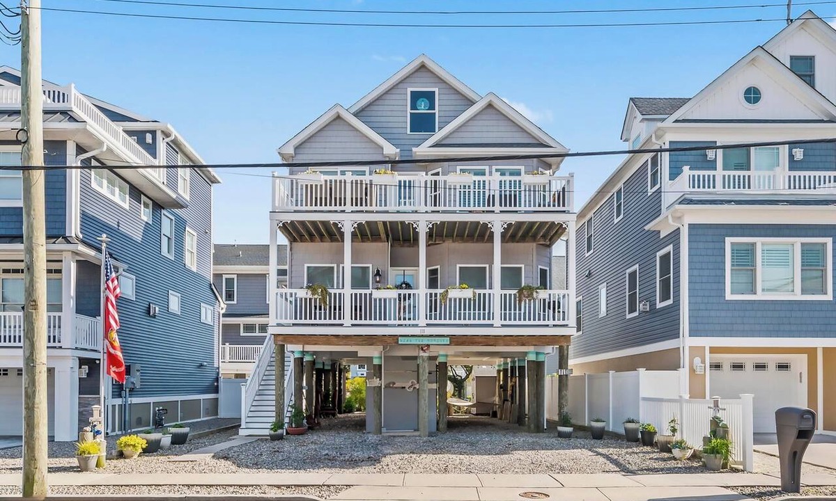 Ortley Beach Condo | Ortley Beachside Homely Haven - 1 Block to Beach - Private Balcony