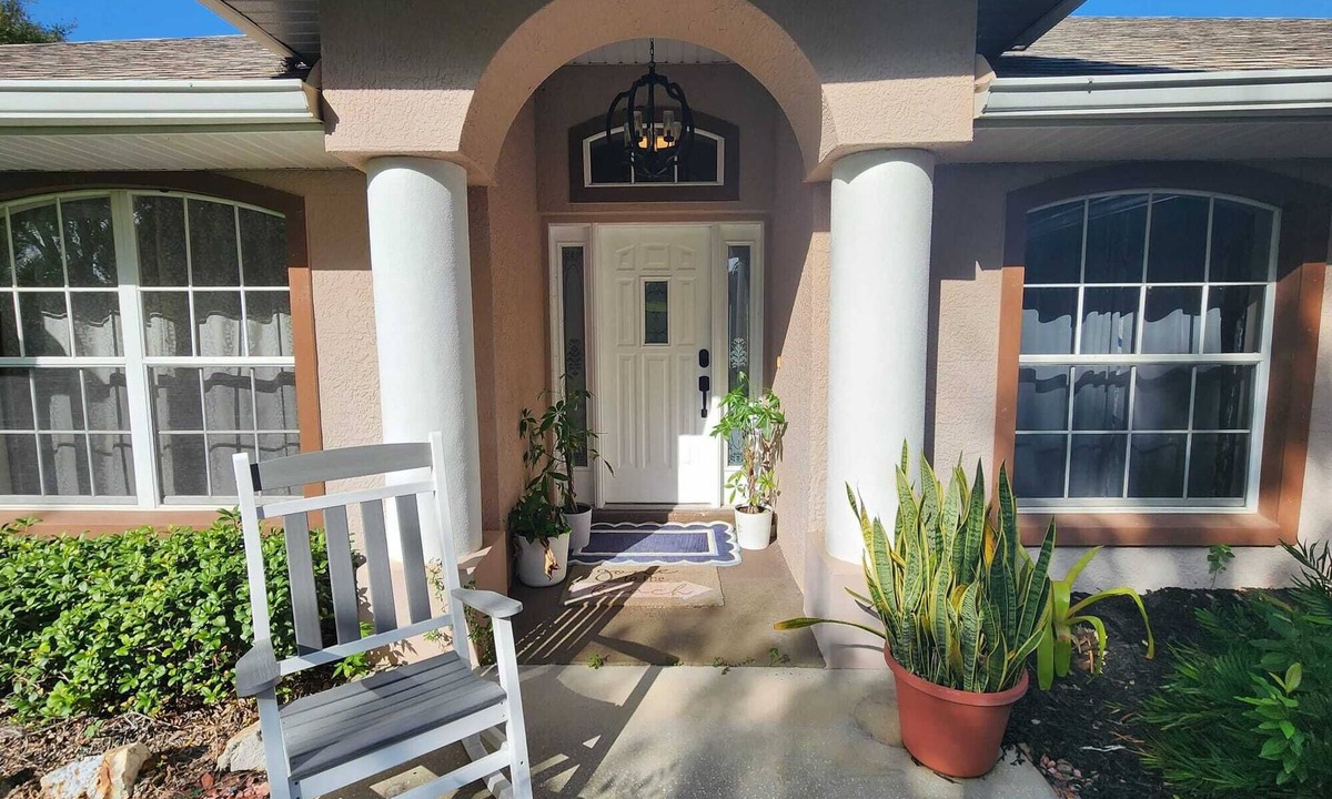 Groveland House | Peace and serenity retreat with private lake pond stocked with fish