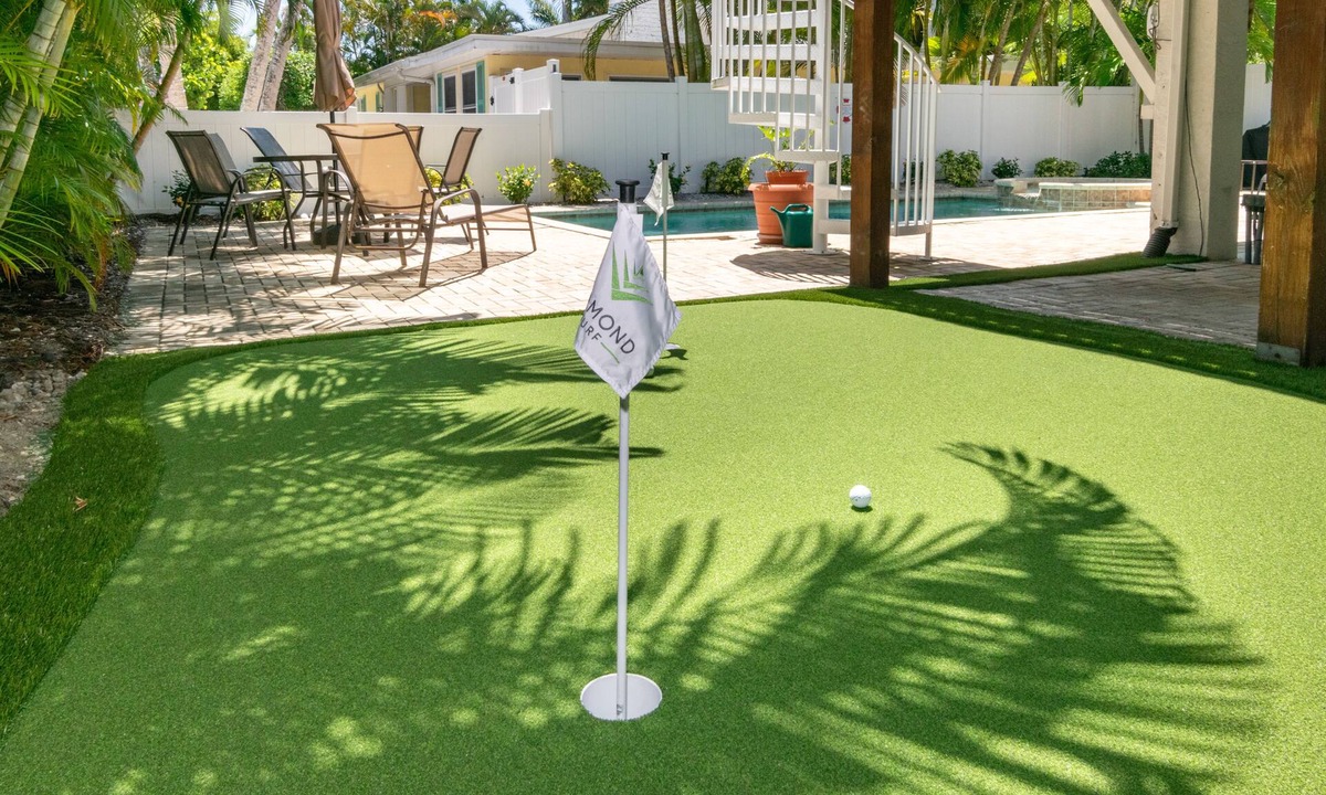 Holmes Beach House | Peace 'n Paradise · Pool & Spa · 300 Yds Gulf