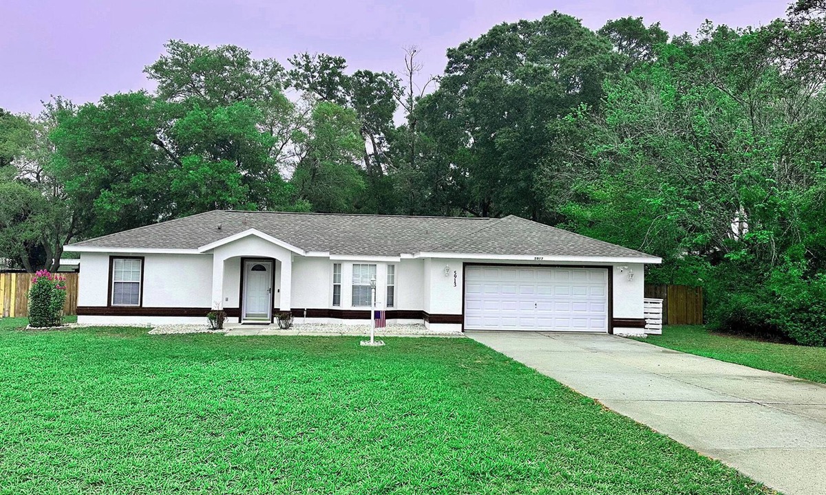 Ocala House | Peaceful 3-2, Big Fenced Yard, WEC, Fast Wi-fi, Hammock, Ocala