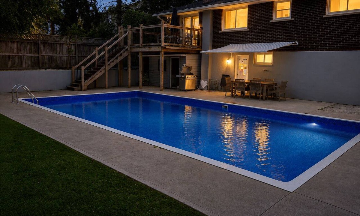 Kitchener House | Peaceful Kitchener Getaway 5BR Home w/BBQ & Modern Kitchen