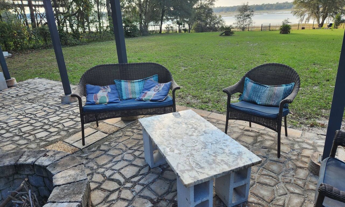 Keystone Heights House | Peaceful Lakefront Getaway, Stunning Sunsets & Waterfront Relaxation