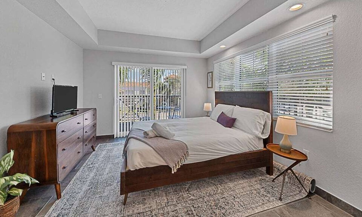 Indian Beach Sapphire Shores Apartment | Peaceful Retreat 2BR with Pool & Gym