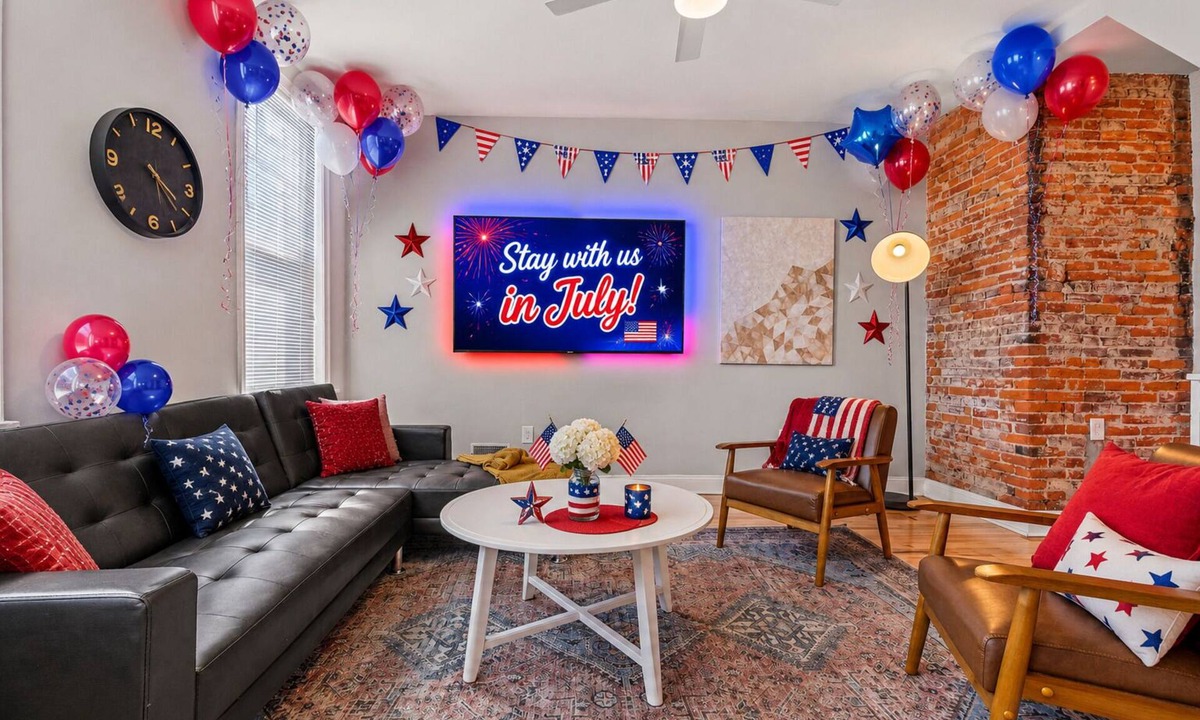 Northern Liberties House | Pet Friendly- Big- King Bed | A+ Location