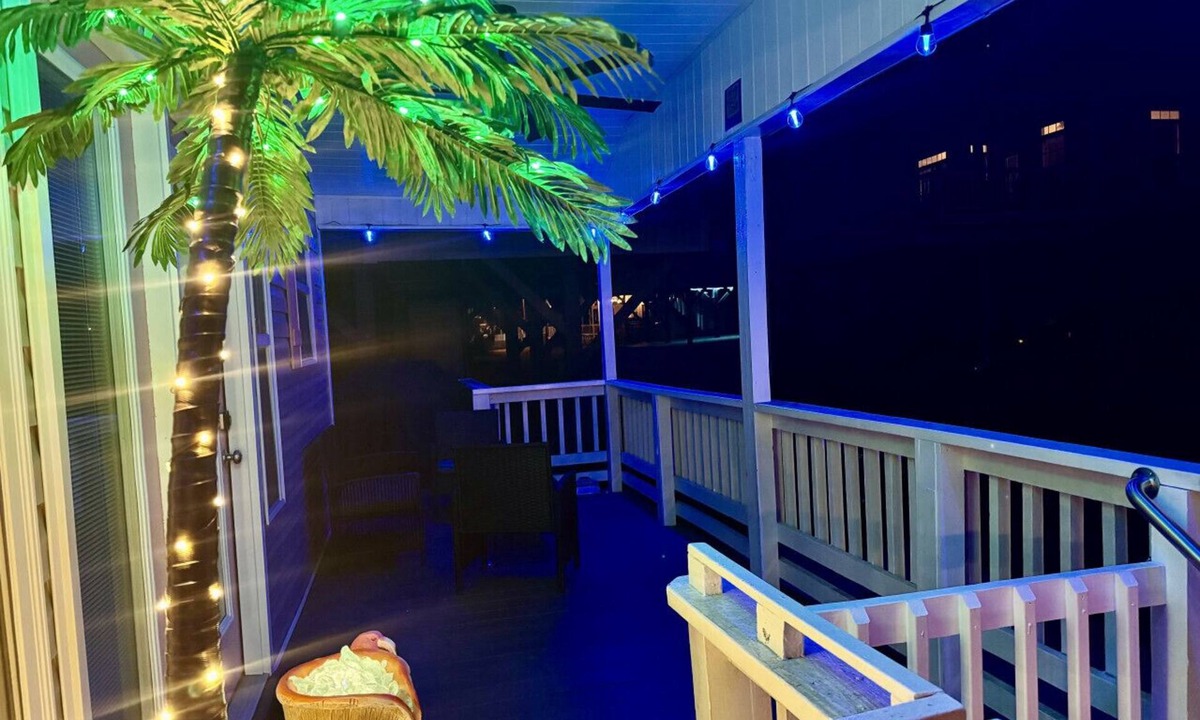 Surfside Beach House | Pet-Friendly-Ocean Lakes-Resort-Free Golf Cart