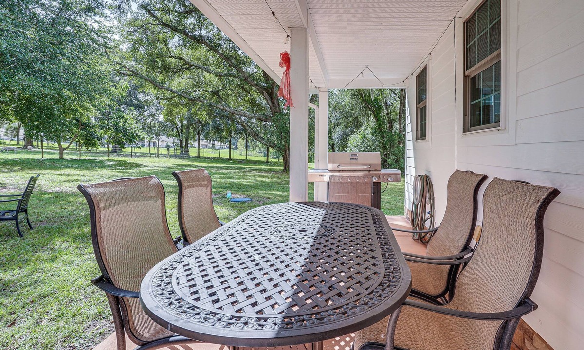 Polk City House | Pet the Sheep! Rural & Spacious Polk City Retreat